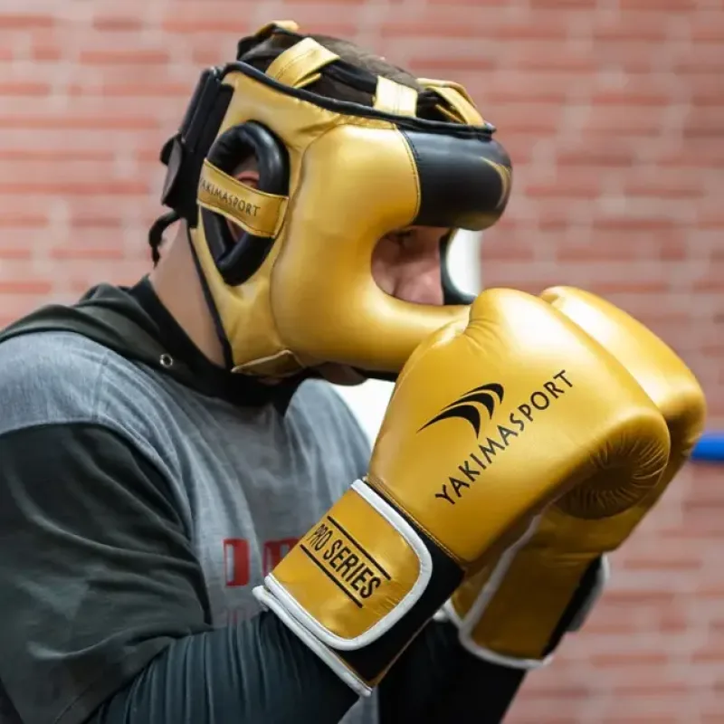 Шолом боксерський із захистом носа Yakimasport PRO, розмір L Шолом боксерський із захистом носа Yakimasport PRO, розмір L