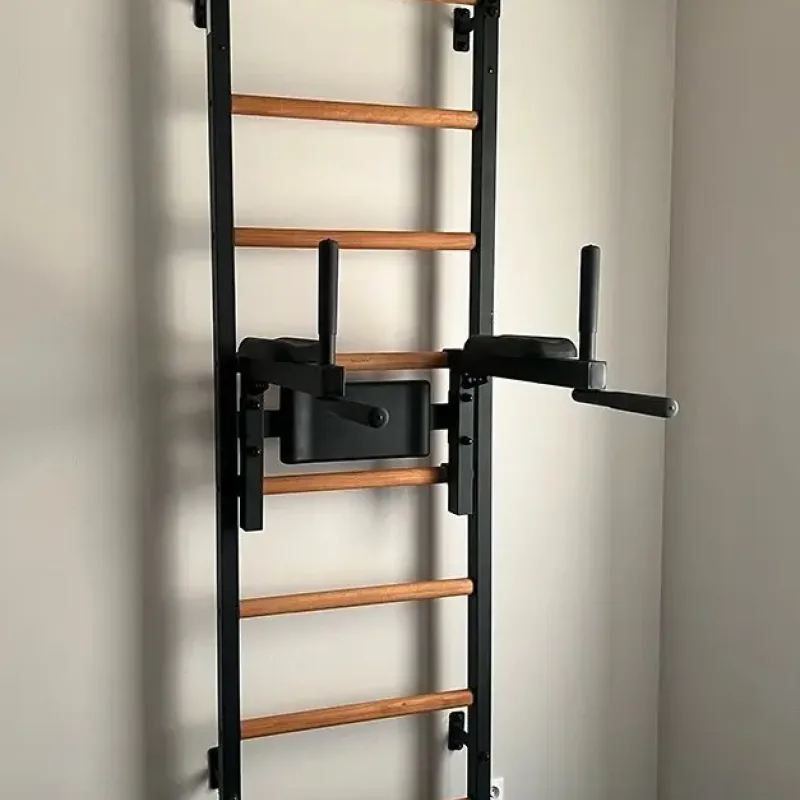 Шведська стінка BenchK 222B з турніком та брусами, чорна
