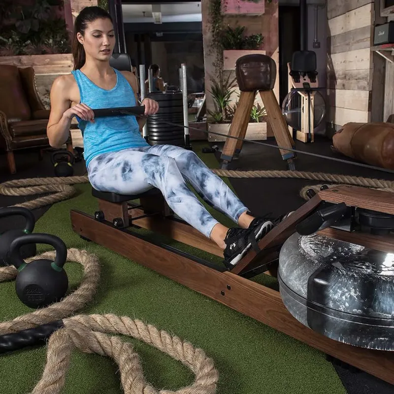 Веслувальний тренажер водний WaterRower Classic S4 Wallnut коричневий