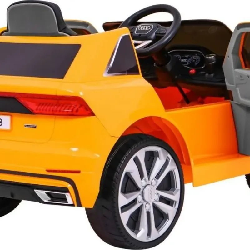 Дитяча акумуляторна машинка Audi Q8 Жовта Дитяча акумуляторна машинка Audi Q8 Жовта