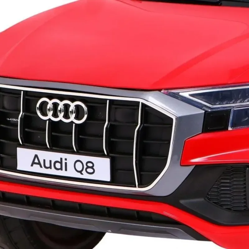 Дитяча акумуляторна машинка Audi Q8 Червона