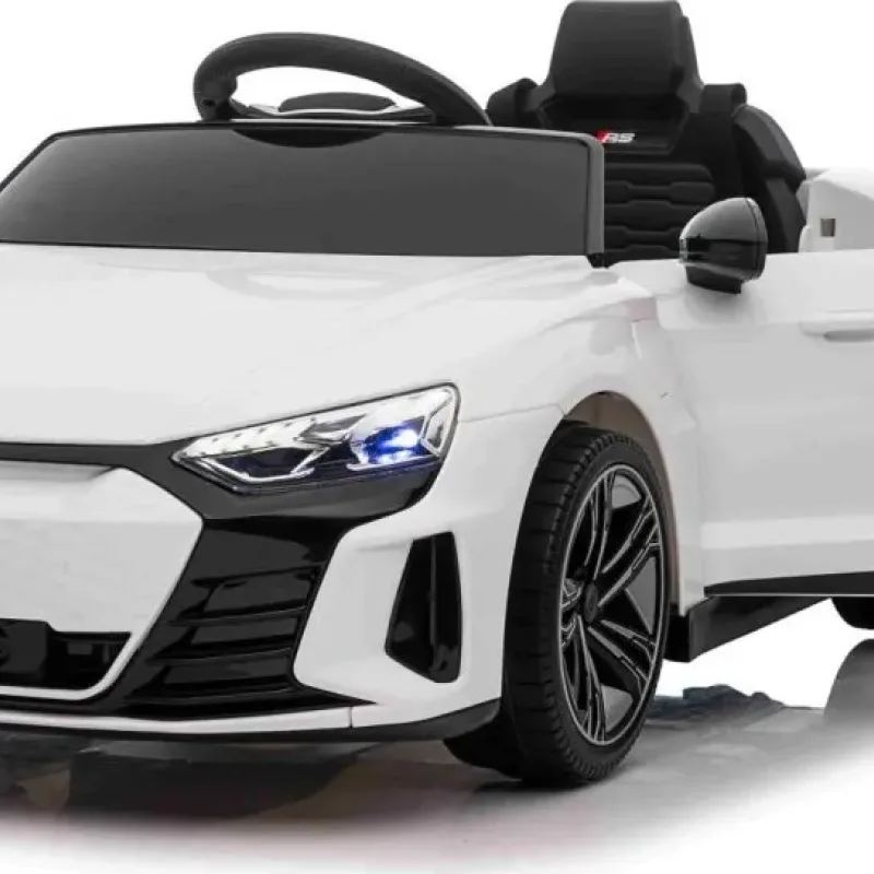 Дитяча акумуляторна машинка Audi RS E-Tron GT Біла