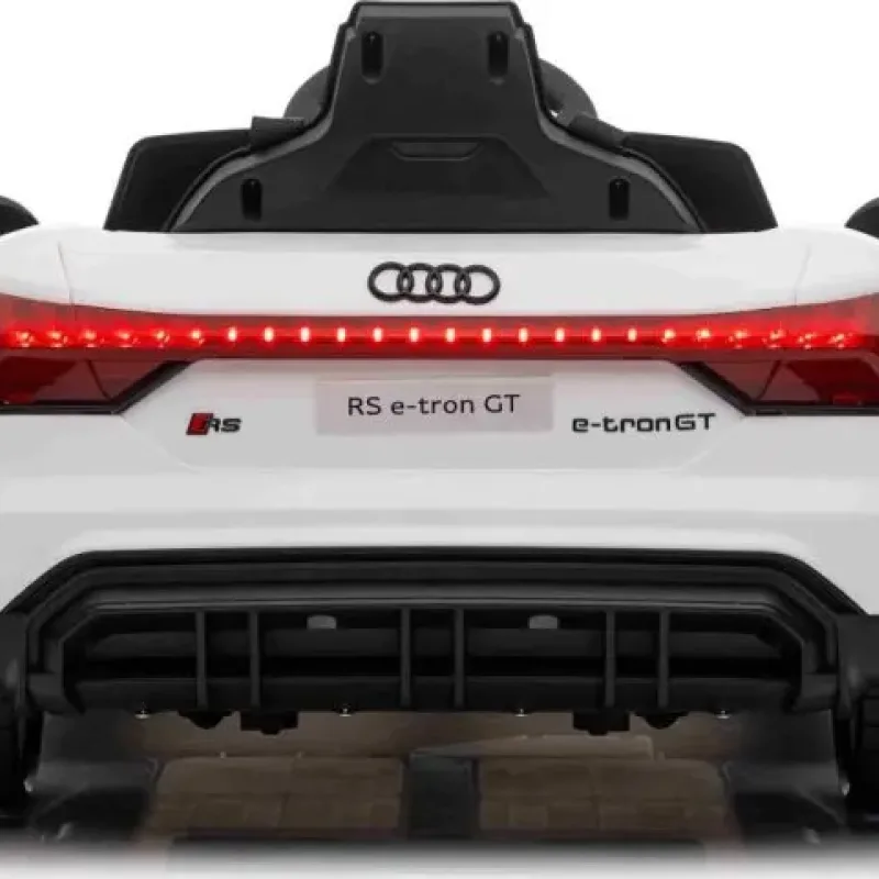 Дитяча акумуляторна машинка Audi RS E-Tron GT Біла