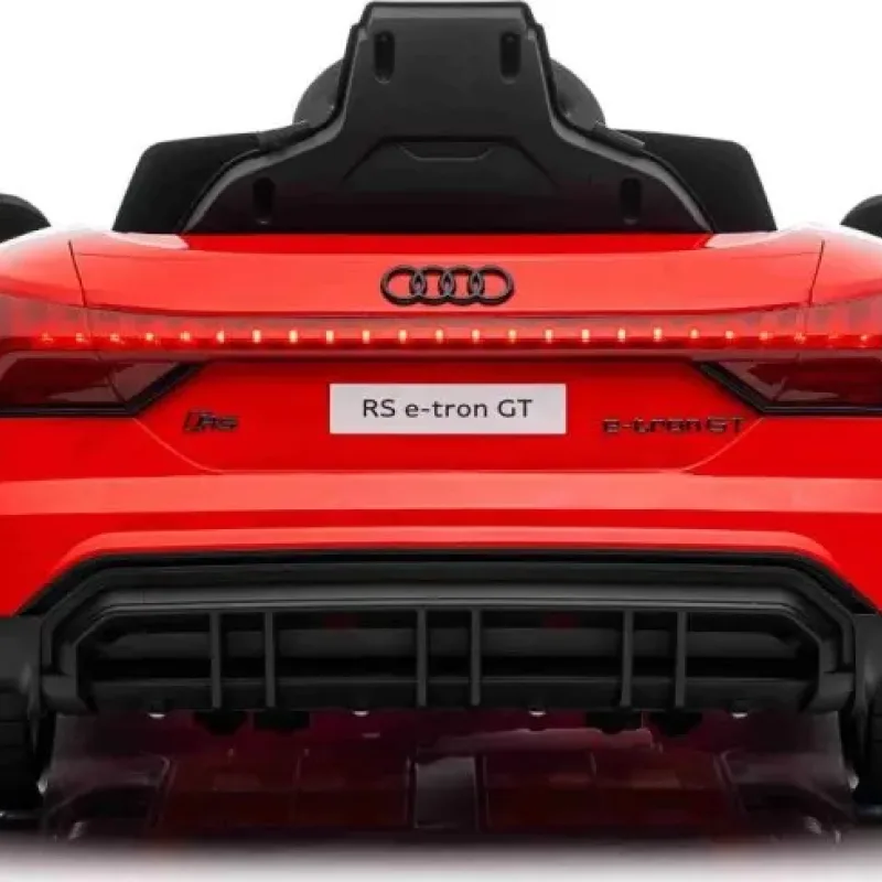 Дитяча акумуляторна машинка Audi RS E-Tron GT Червона Дитяча акумуляторна машинка Audi RS E-Tron GT Червона