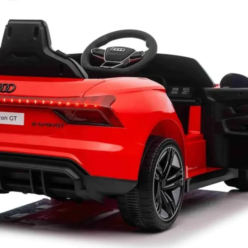 Дитяча акумуляторна машинка Audi RS E-Tron GT Червона Дитяча акумуляторна машинка Audi RS E-Tron GT Червона