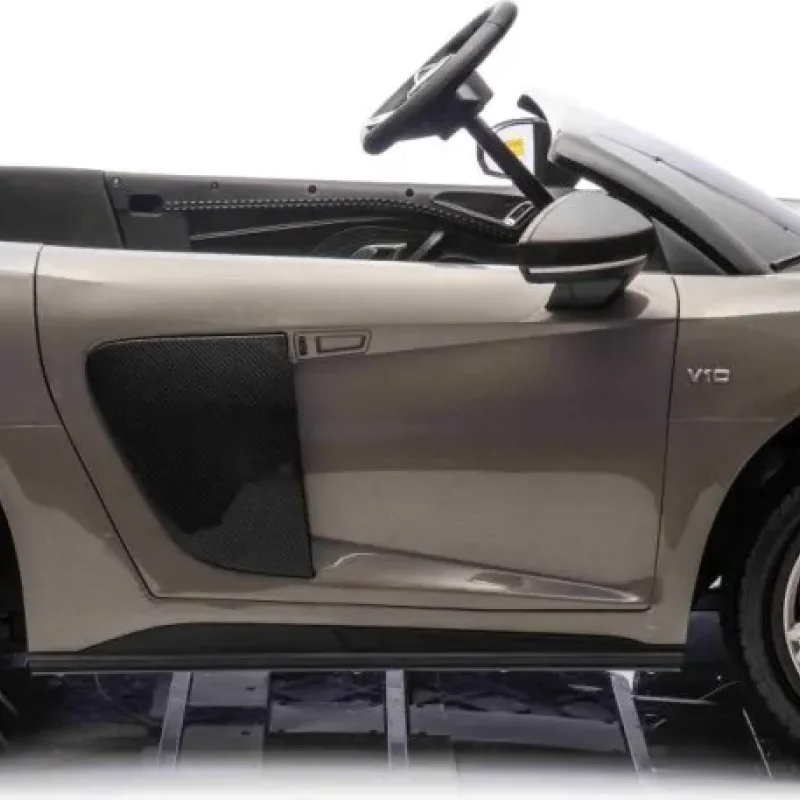 Дитяча акумуляторна машинка Audi Spyder R8 LIFT Сіра