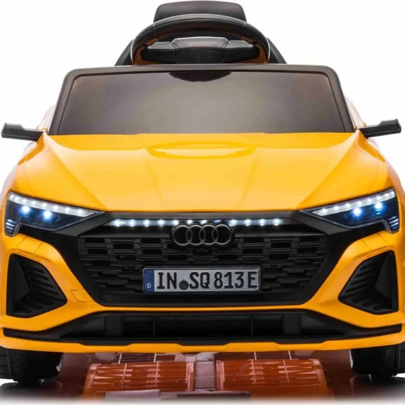 Дитяча акумуляторна машинка Audi SQ8 Жовта