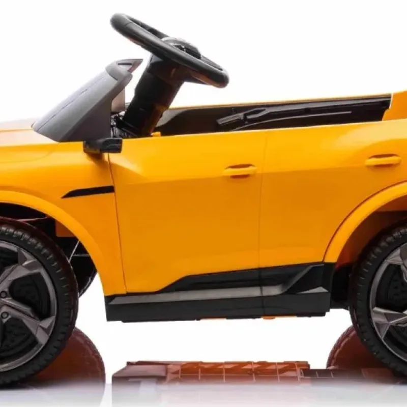 Дитяча акумуляторна машинка Audi SQ8 Жовта Дитяча акумуляторна машинка Audi SQ8 Жовта