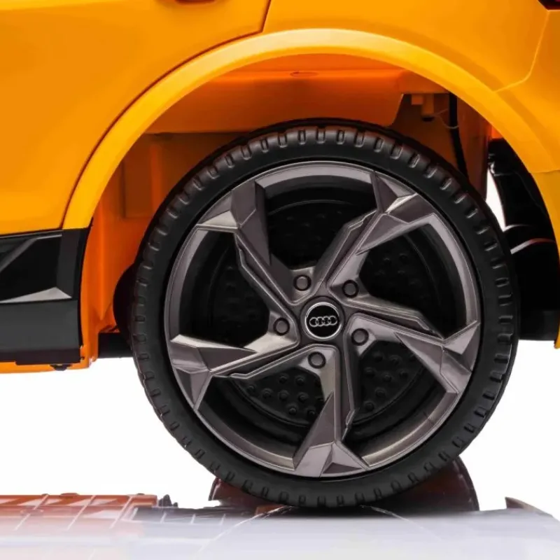 Дитяча акумуляторна машинка Audi SQ8 Жовта Дитяча акумуляторна машинка Audi SQ8 Жовта