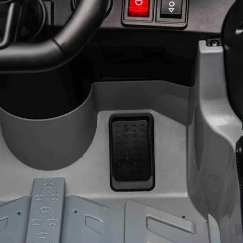 Дитяча акумуляторна машинка Audi SQ8 Сіра