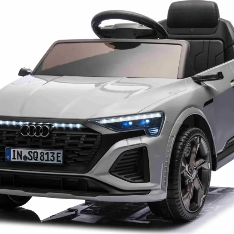Дитяча акумуляторна машинка Audi SQ8 Сіра
