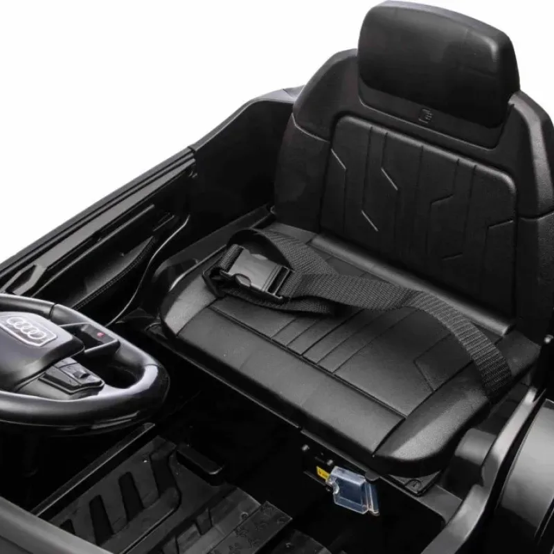 Дитяча акумуляторна машинка Audi SQ8 Чорна Дитяча акумуляторна машинка Audi SQ8 Чорна