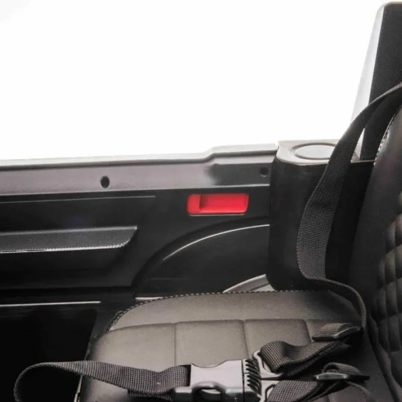 Дитяча акумуляторна машинка Land Rover Discovery Чорна Дитяча акумуляторна машинка Land Rover Discovery Чорна