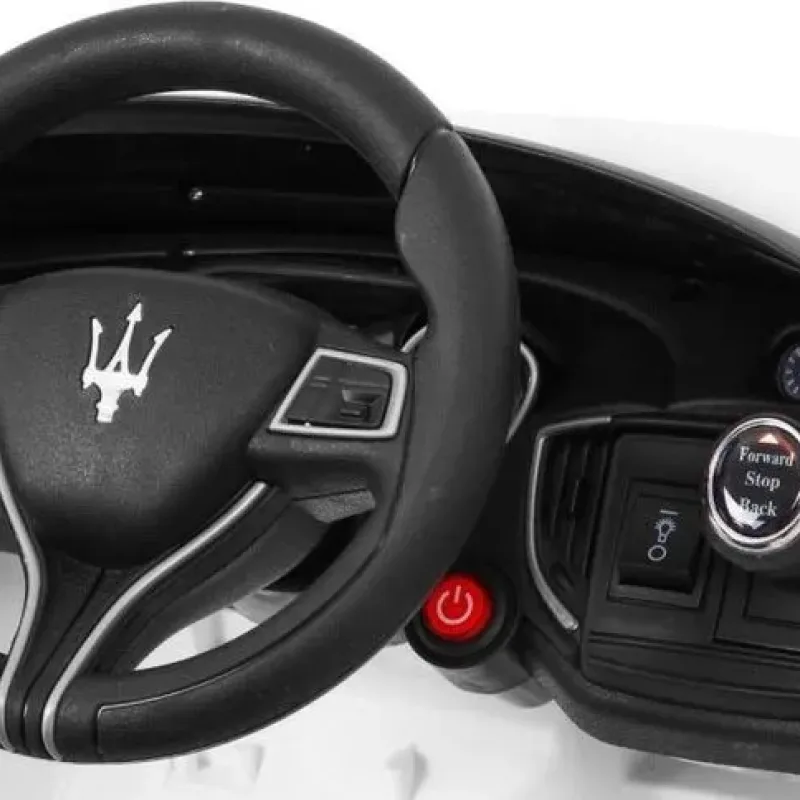 Дитяча акумуляторна машинка Maserati Ghibli Біла Дитяча акумуляторна машинка Maserati Ghibli Біла
