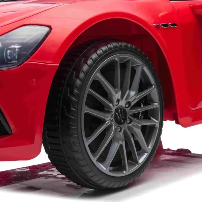 Дитяча акумуляторна машинка Maserati Ghibli на акумуляторі Червона