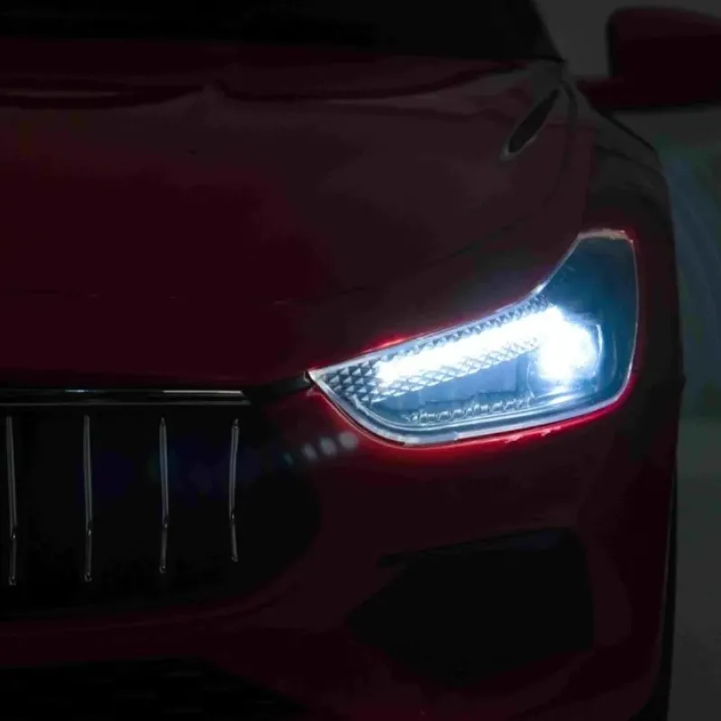 Дитяча акумуляторна машинка Maserati Ghibli на акумуляторі Червона