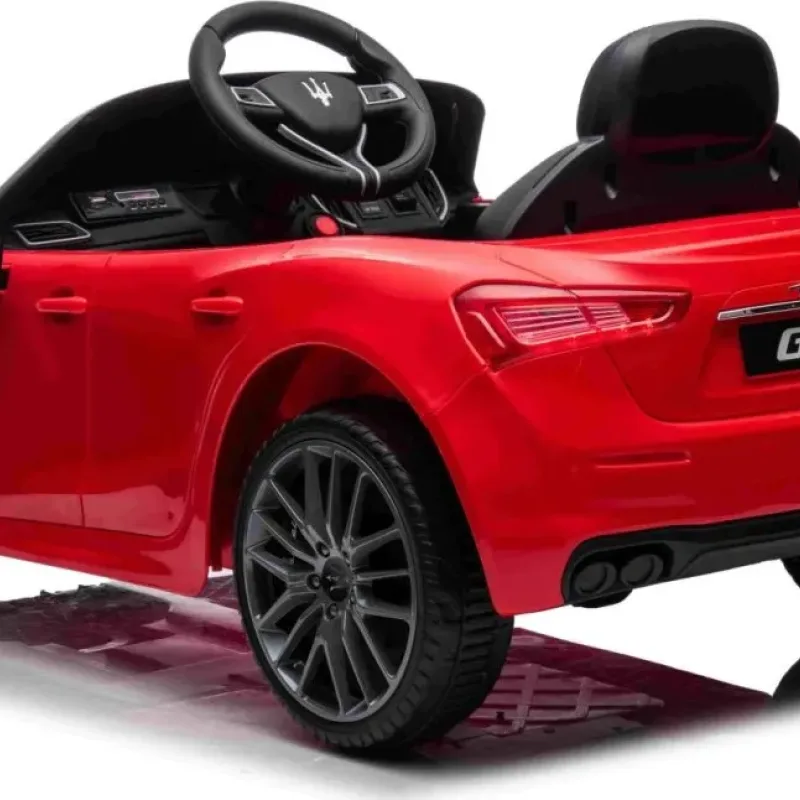 Дитяча акумуляторна машинка Maserati Ghibli на акумуляторі Червона