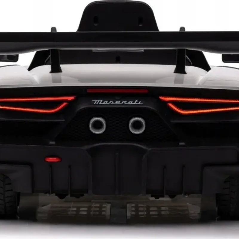 Дитяча акумуляторна машинка Maserati MC20 GT2 Біла Дитяча акумуляторна машинка Maserati MC20 GT2 Біла