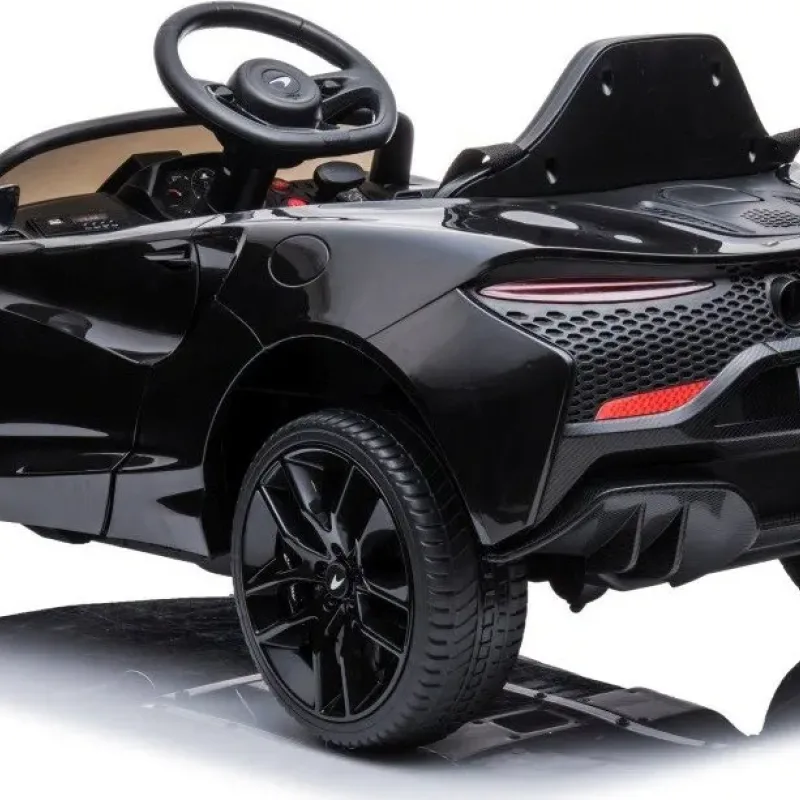 Дитяча акумуляторна машинка McLaren Artura Чорна