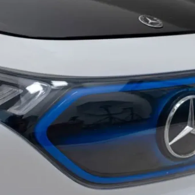 Дитяча акумуляторна машинка Mercedes Benz AMG EQA Біла Дитяча акумуляторна машинка Mercedes Benz AMG EQA Біла