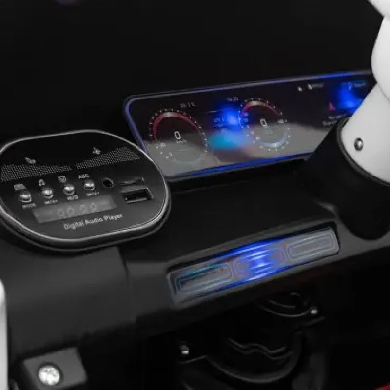 Дитяча акумуляторна машинка Mercedes Benz AMG EQA Чорна Дитяча акумуляторна машинка Mercedes Benz AMG EQA Чорна
