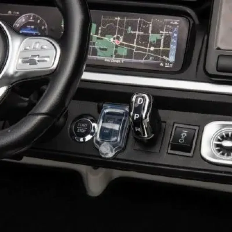 Дитяча акумуляторна машинка Mercedes Benz G63 AMG XXL Біла