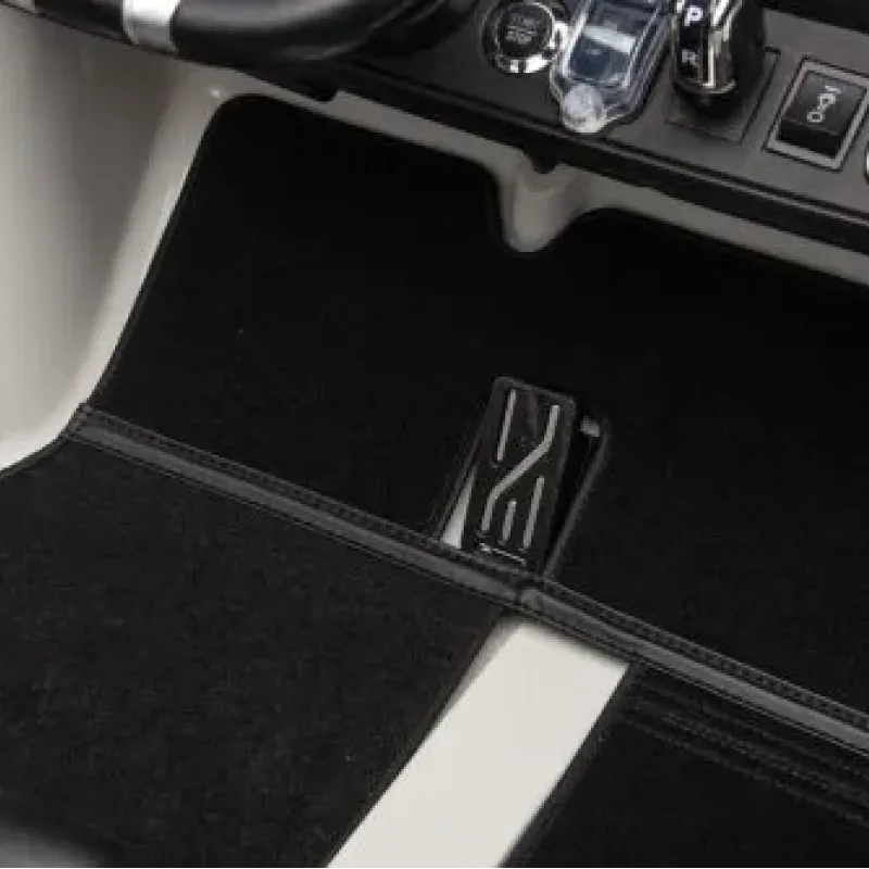 Дитяча акумуляторна машинка Mercedes Benz G63 AMG XXL Біла