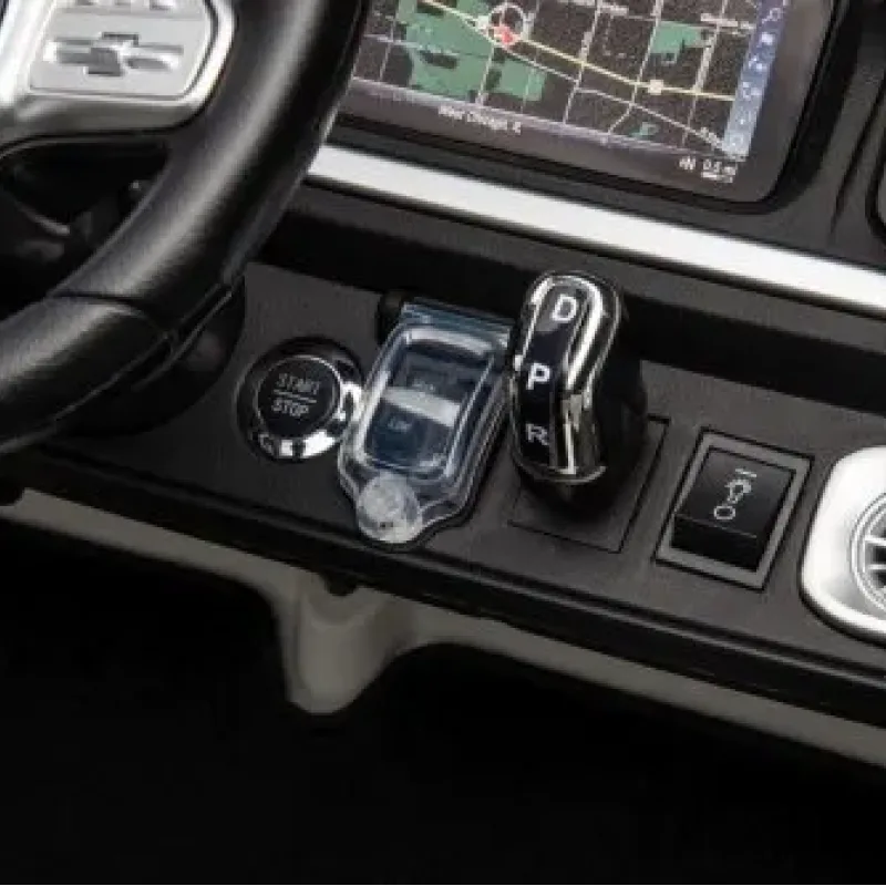 Дитяча акумуляторна машинка Mercedes Benz G63 AMG XXL Біла