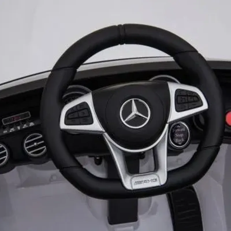 Дитяча акумуляторна машинка Mercedes Benz GLC63S Біла