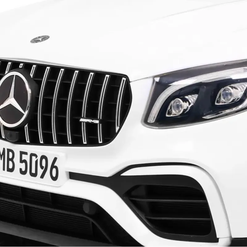 Дитяча акумуляторна машинка Mercedes GLC 63S Біла