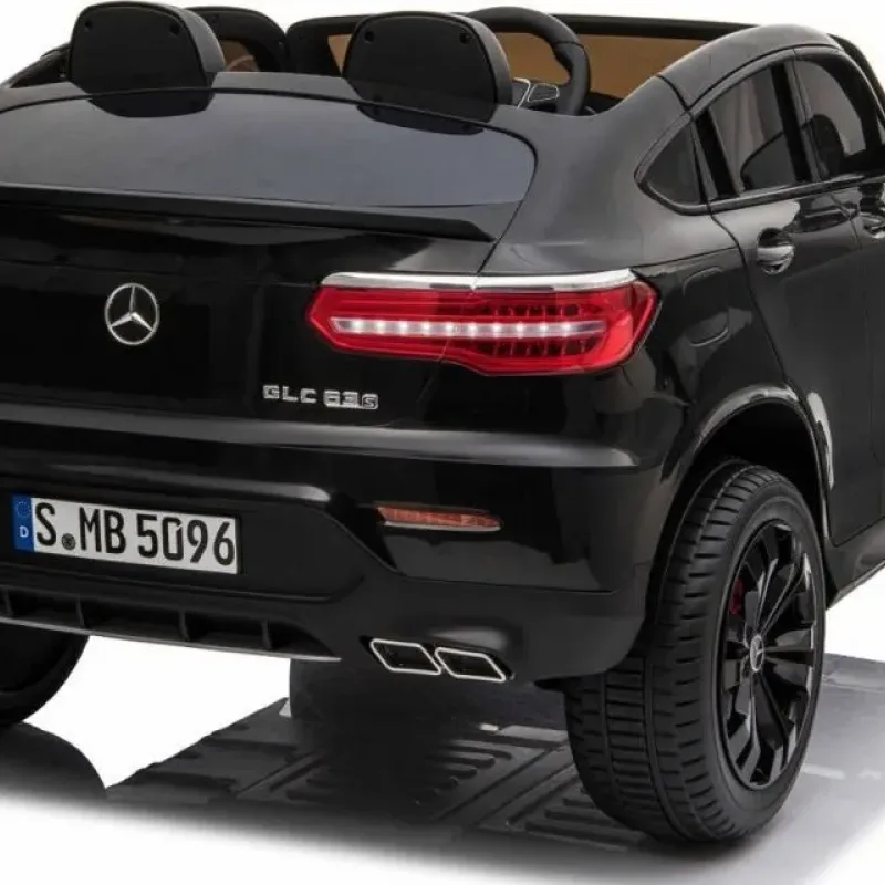 Дитяча акумуляторна машинка Mercedes GLC 63S Чорна Дитяча акумуляторна машинка Mercedes GLC 63S Чорна