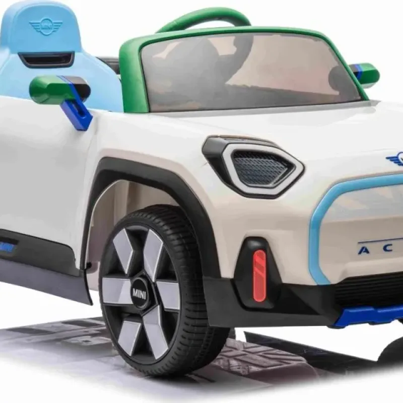 Дитяча акумуляторна машинка Mini Concept Aceman Біла Дитяча акумуляторна машинка Mini Concept Aceman Біла