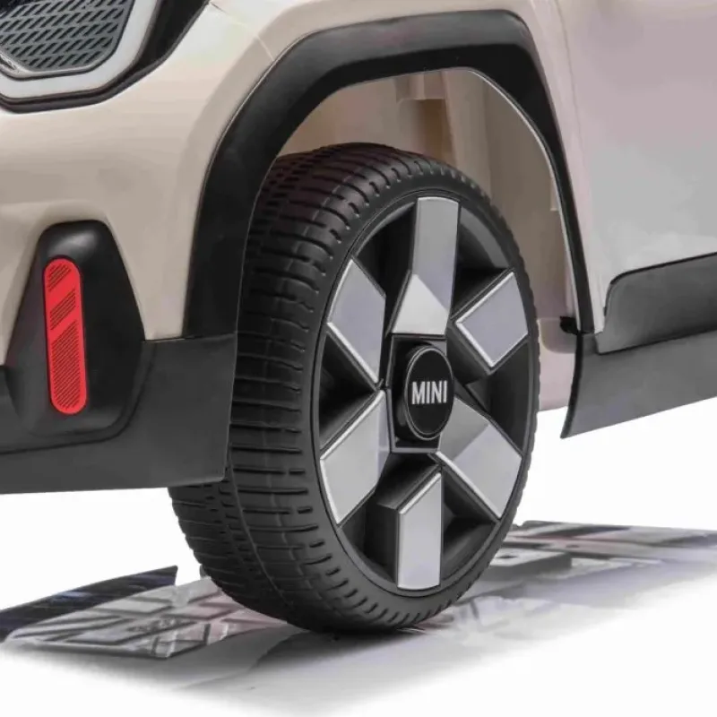 Дитяча акумуляторна машинка Mini Concept Aceman Біла Дитяча акумуляторна машинка Mini Concept Aceman Біла