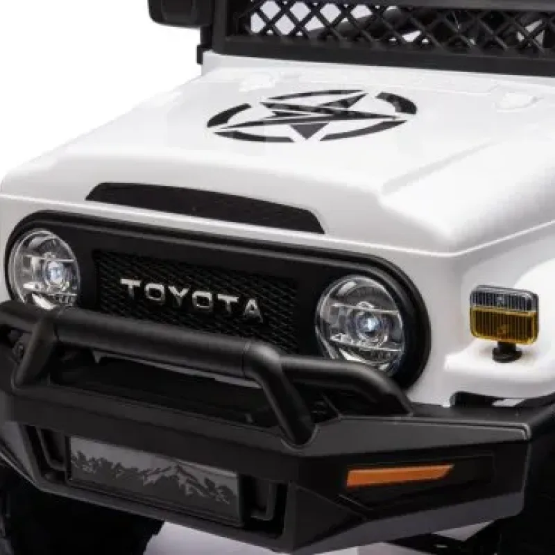 Дитяча акумуляторна машинка Toyota FJ Cruiser Біла