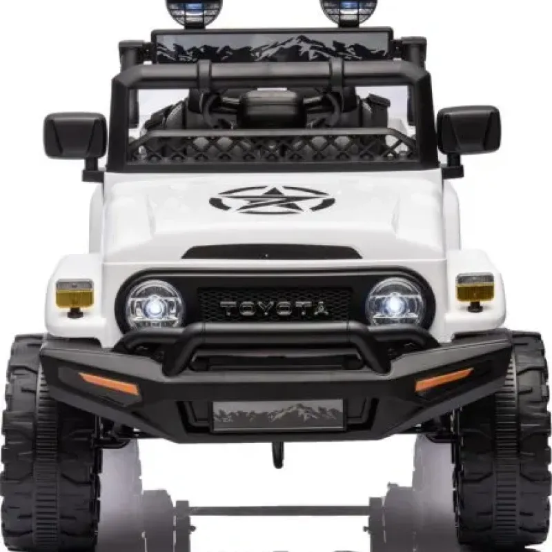 Дитяча акумуляторна машинка Toyota FJ Cruiser Біла