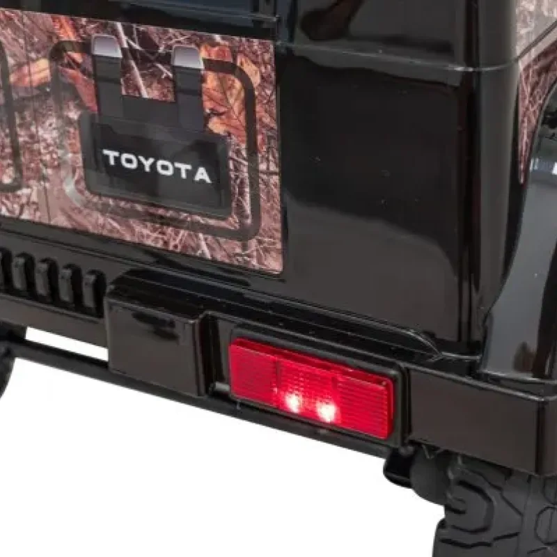 Дитяча акумуляторна машинка Toyota FJ Cruiser Чорна