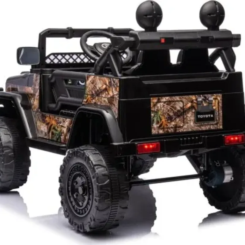 Дитяча акумуляторна машинка Toyota FJ Cruiser Чорна