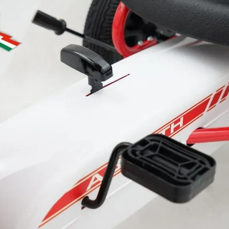 Дитячий педальний картинг ABARTH Білий Дитячий педальний картинг ABARTH Білий