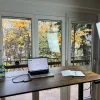 Комп'ютерний стіл SENSE7 NOJO LIGHT 140×70 см з електричним регулюванням висоти, темно-коричневий Комп'ютерний стіл SENSE7 NOJO LIGHT 140×70 см з електричним регулюванням висоти, темно-коричневий