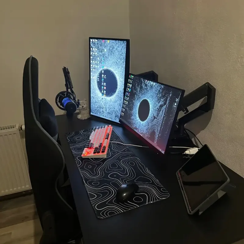 Комп'ютерний стіл SENSE7 NOJO LIGHT 140×70 см з електричним регулюванням висоти, чорний